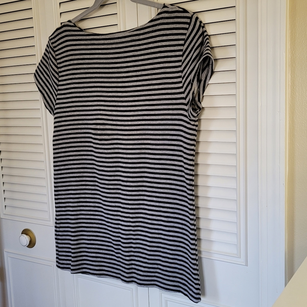 Black & gray stripe knit fitted boatneck tee